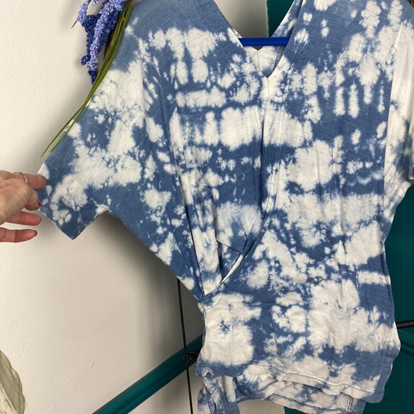 AMADI Floating Island Kimono Top - Picture 4 of 6